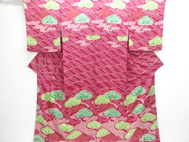 波に松模様付け下げ小紋着物
